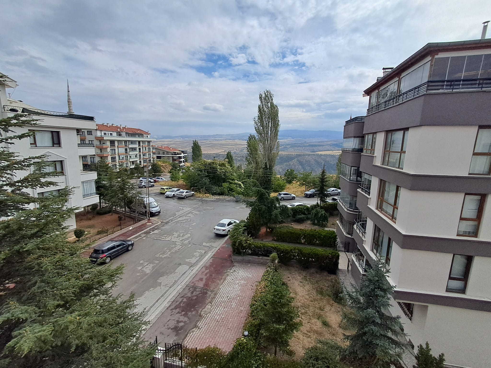 BİRLİK MAH. 450 CAD MUKEMMEL KONUM